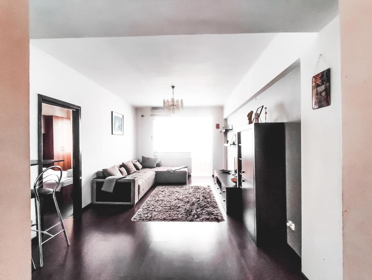 Parliament 1Br Apartment W Self Check In Bukares Bagian luar foto