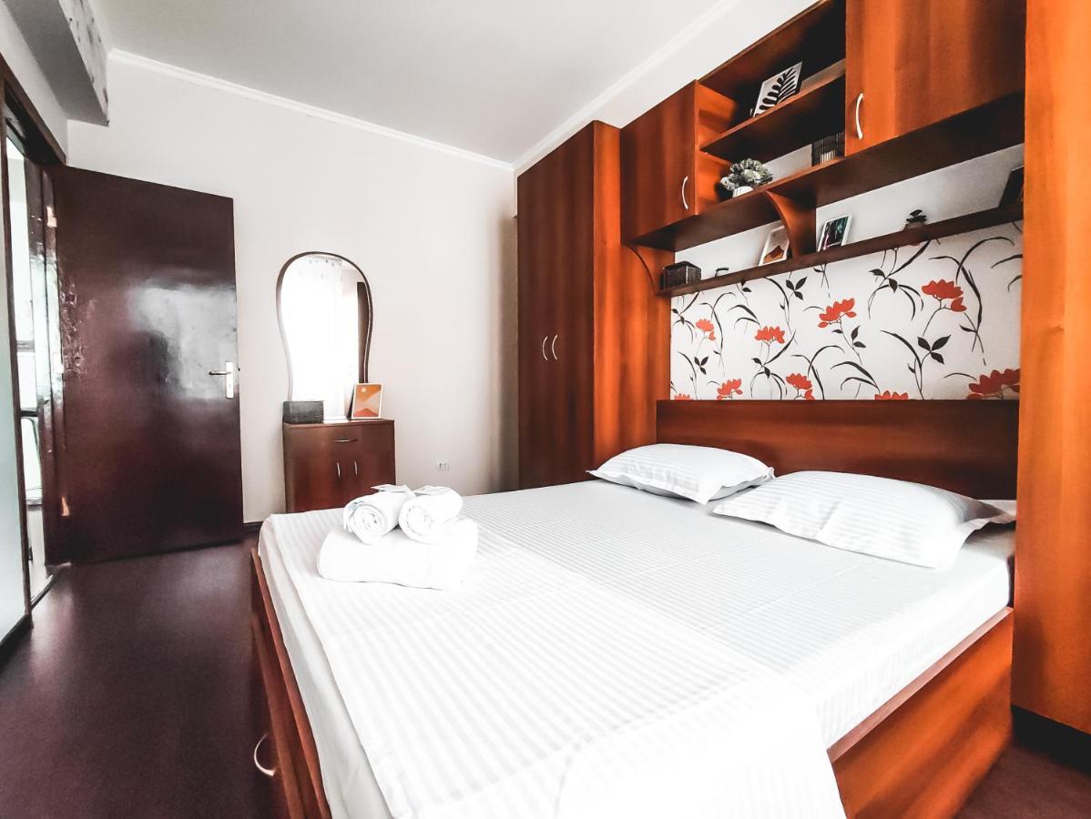 Parliament 1Br Apartment W Self Check In Bukares Bagian luar foto