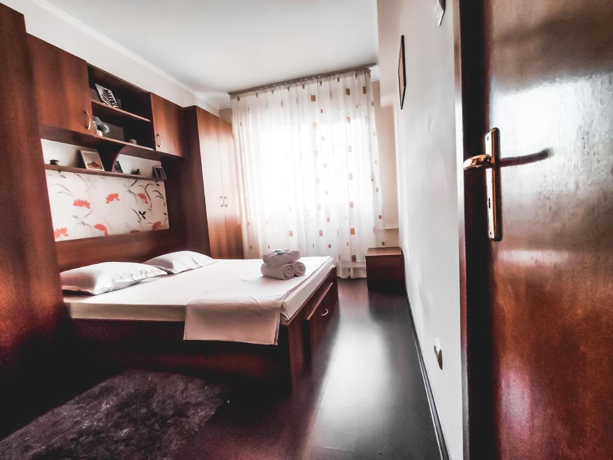 Parliament 1Br Apartment W Self Check In Bukares Bagian luar foto