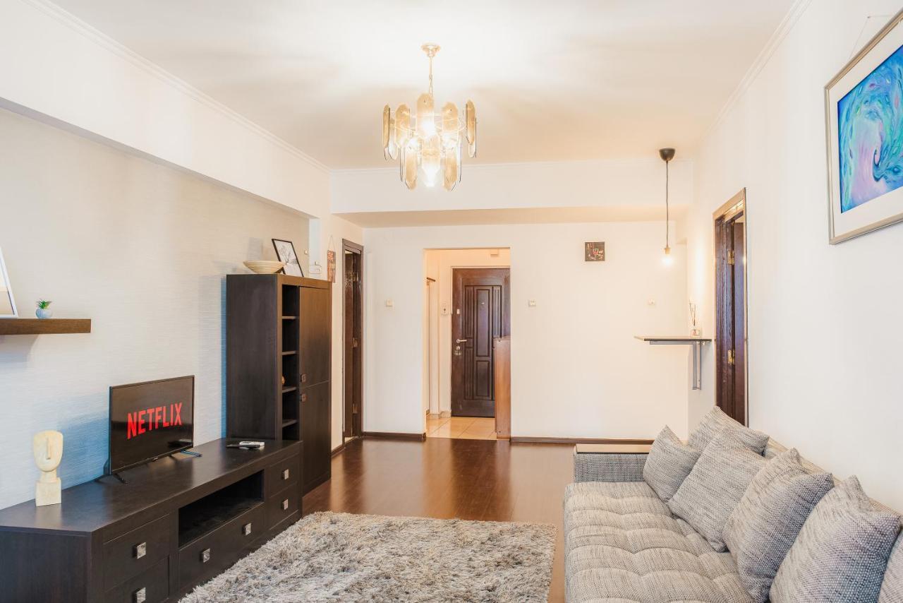 Parliament 1Br Apartment W Self Check In Bukares Bagian luar foto
