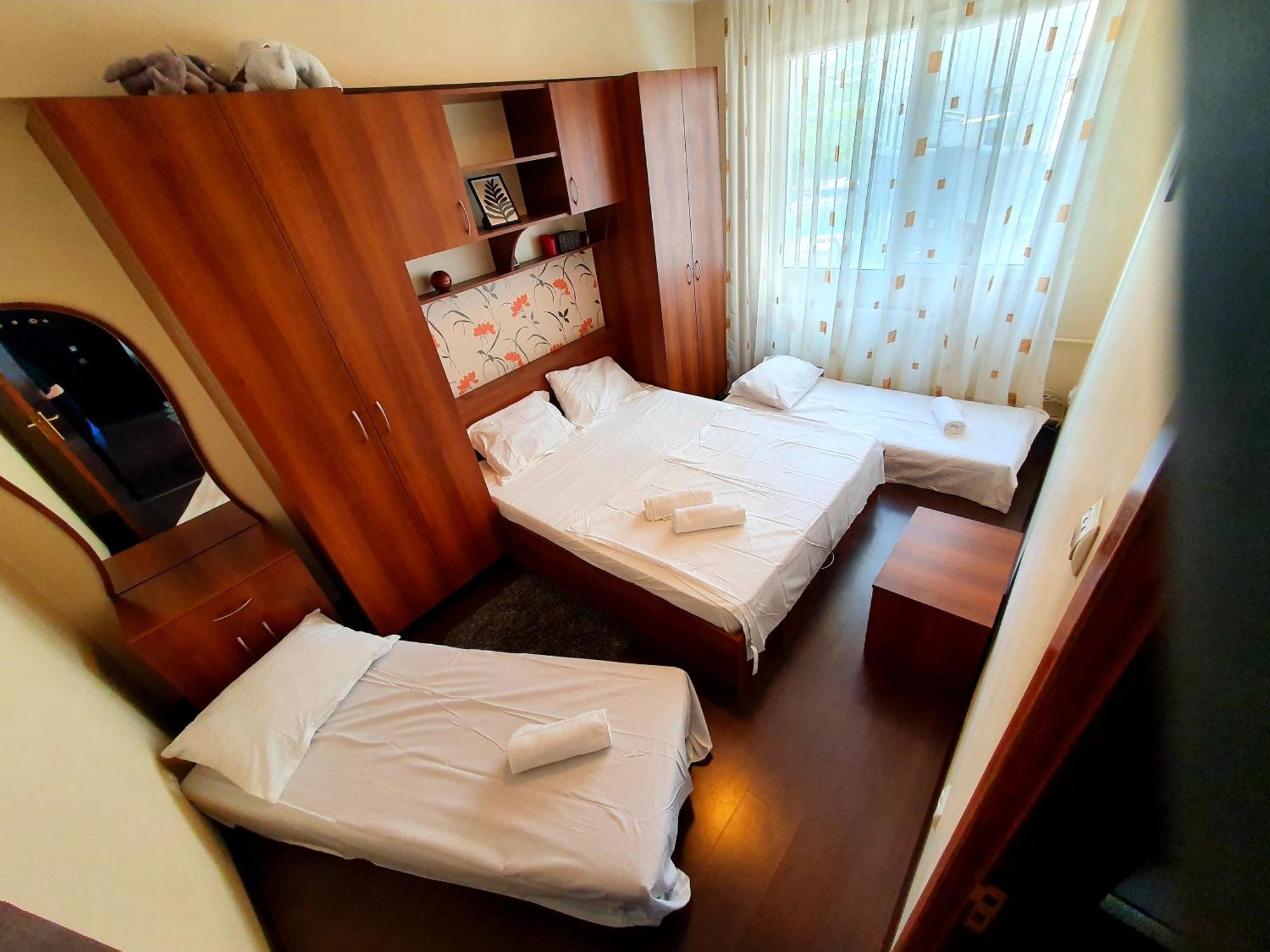 Parliament 1Br Apartment W Self Check In Bukares Bagian luar foto