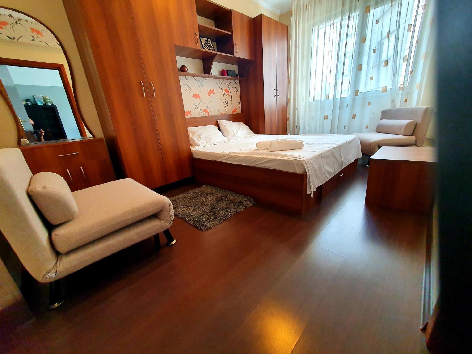 Parliament 1Br Apartment W Self Check In Bukares Bagian luar foto